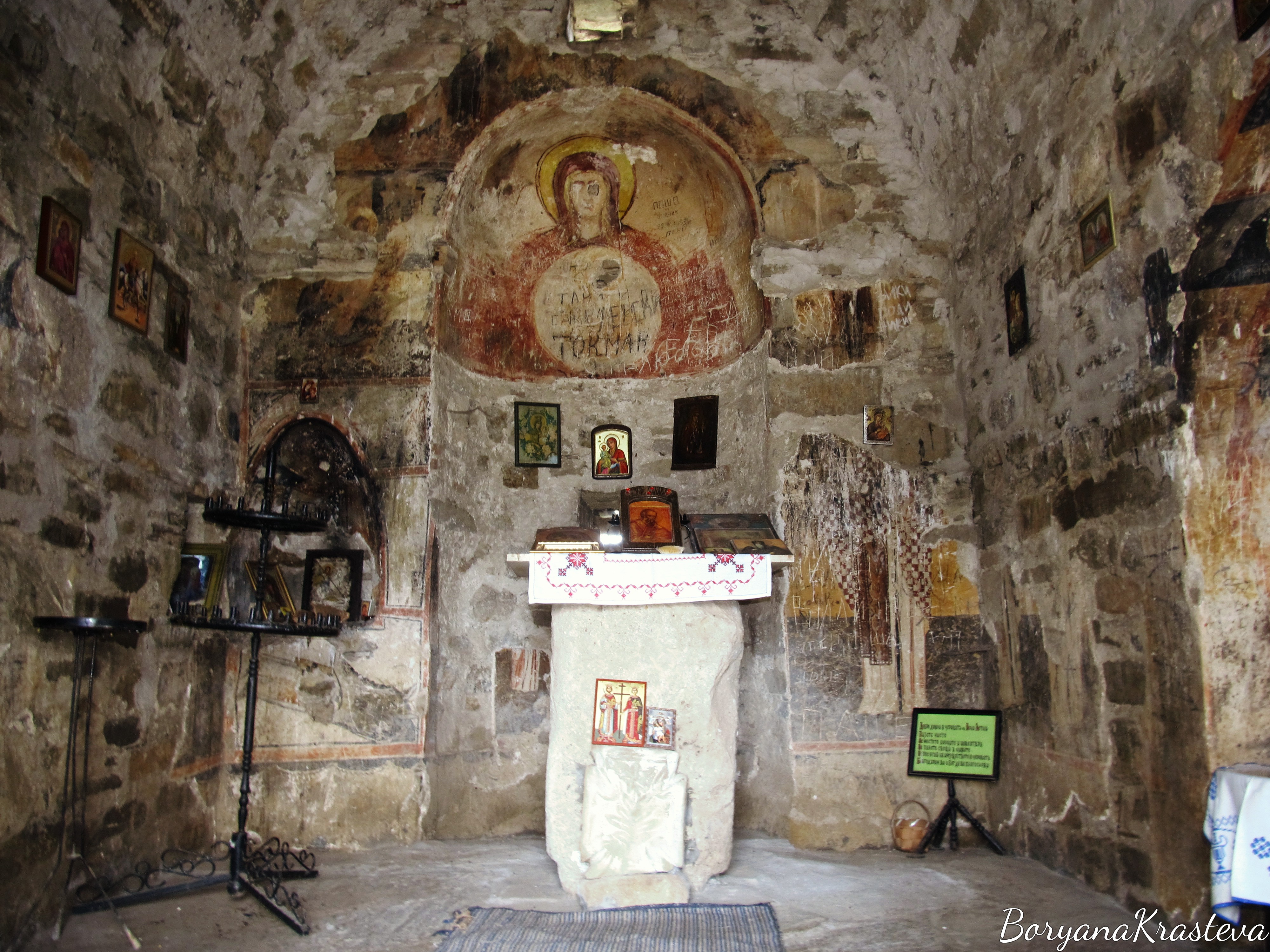 Пчелина, Лобош, параклис, Свети Йоан Летни, Поцърненци, язовир