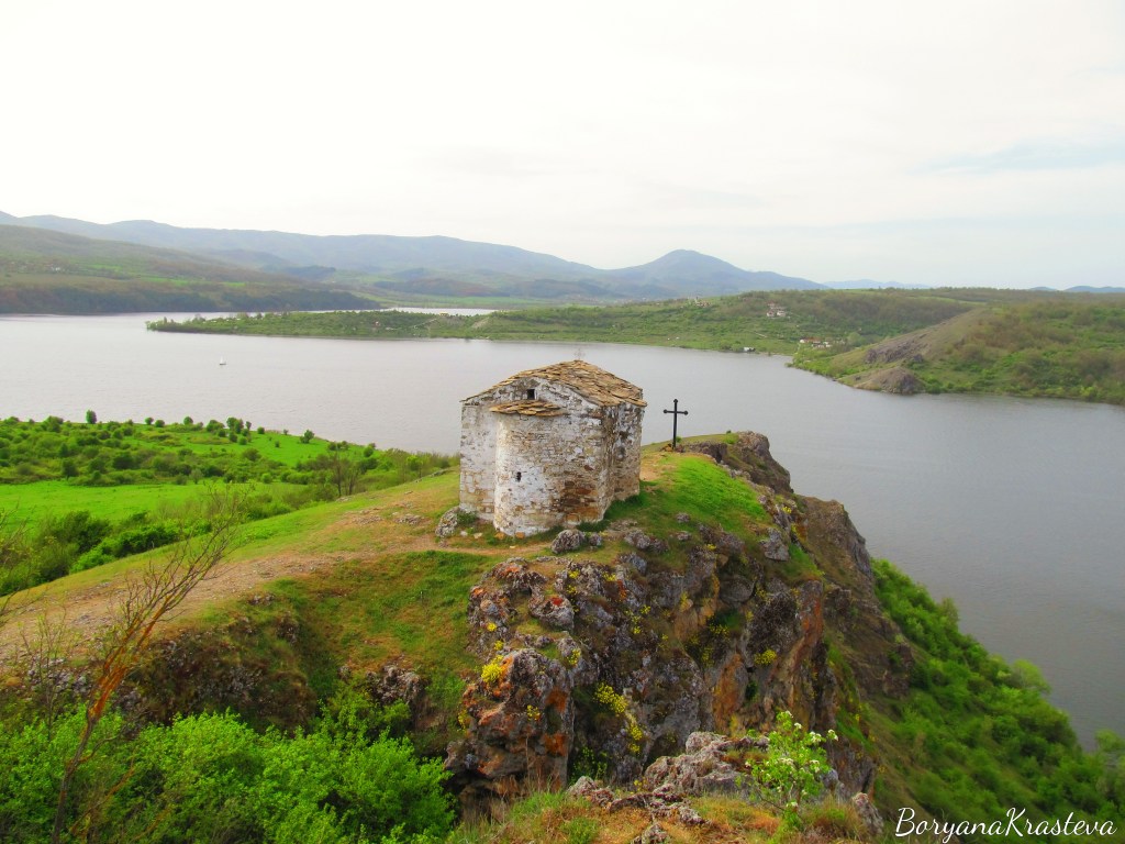 Параклисът на потопеното&nbsp;село