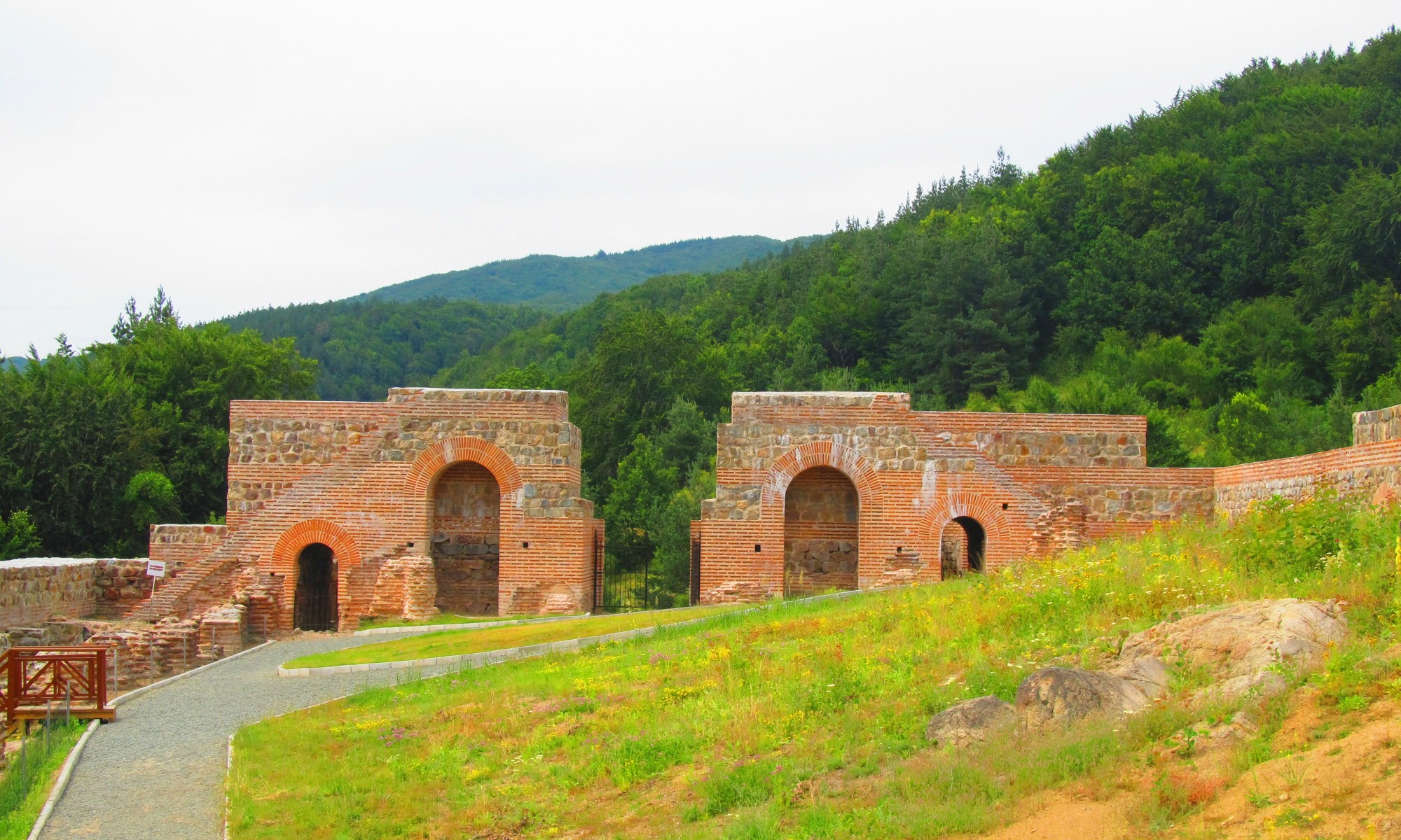 крепост траянови врата