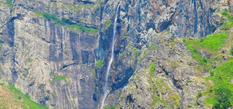 Райското пръскало, хижа Рай, Стара планина