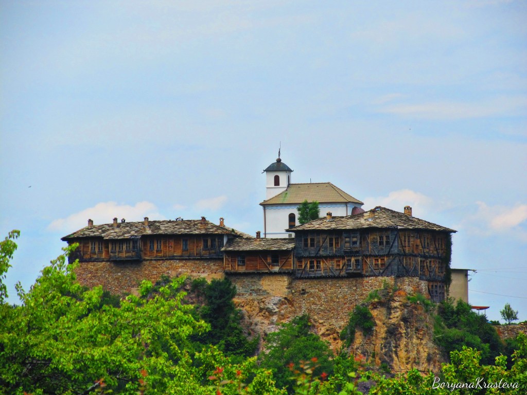 Гложенският манастир – Крепост насред&nbsp;планината