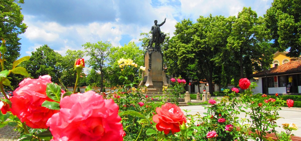 Карлово, какво да видим, Левски