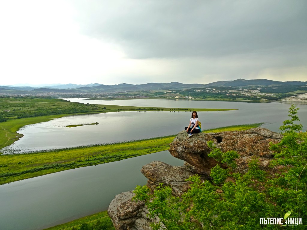 Чит кая над с. Лисиците – скалните пазители на края на&nbsp;света