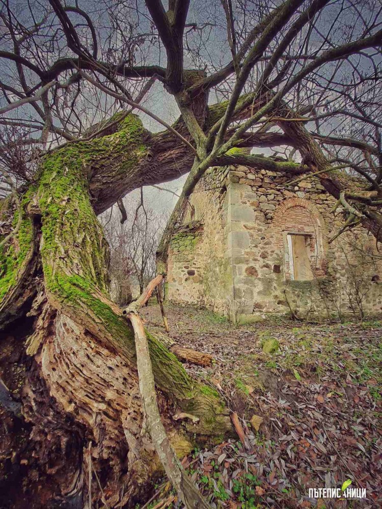Виден, потопената църква