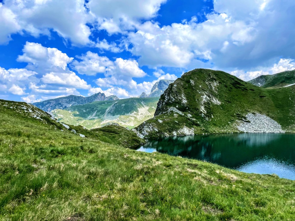 Урдини езера през Зелени&nbsp;рид