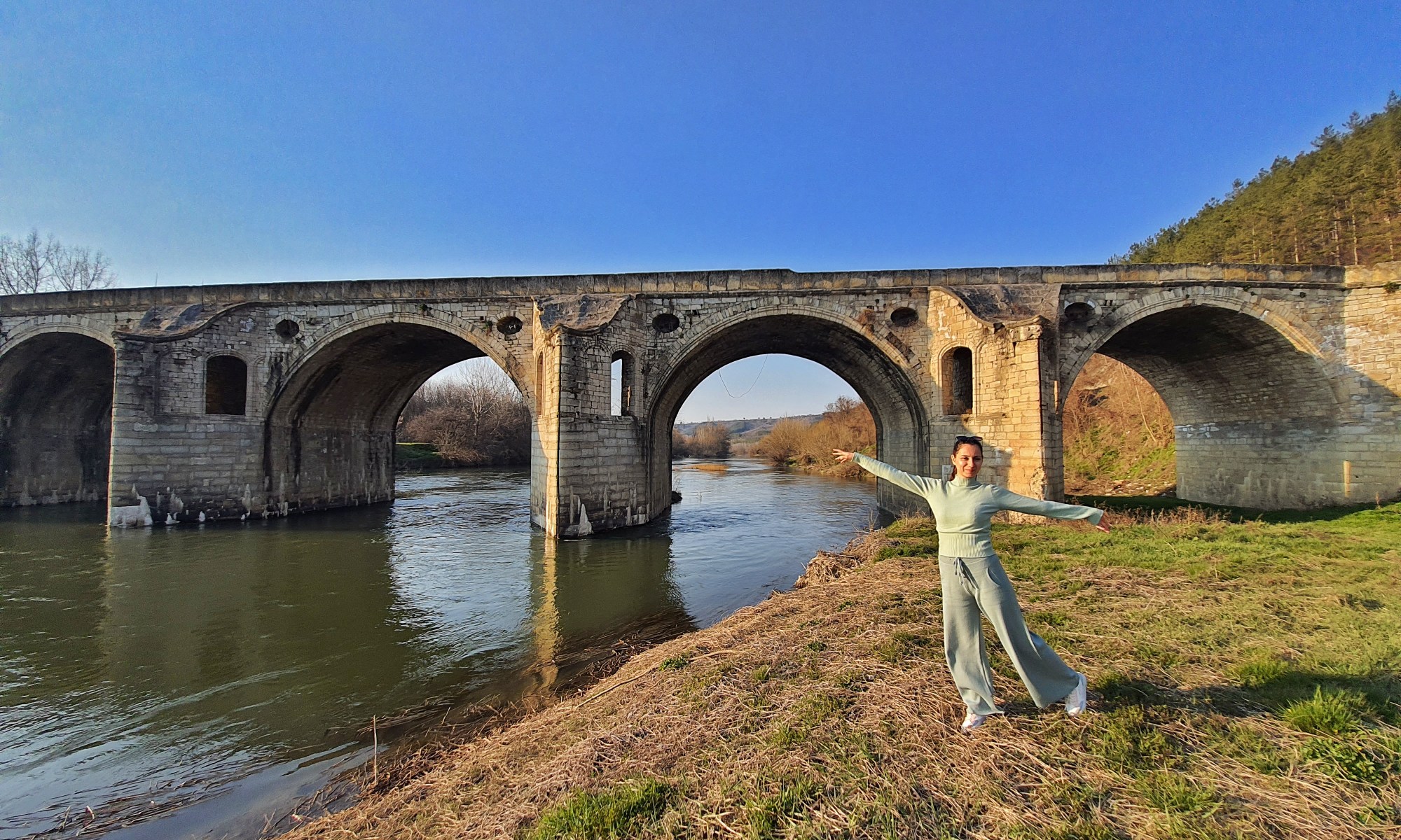 Беленски мост, Колю Фичето, Янтра, Бяла